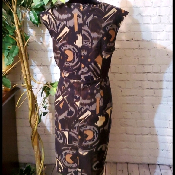 ABS Abstract Dress 14 - Picture 3 of 7